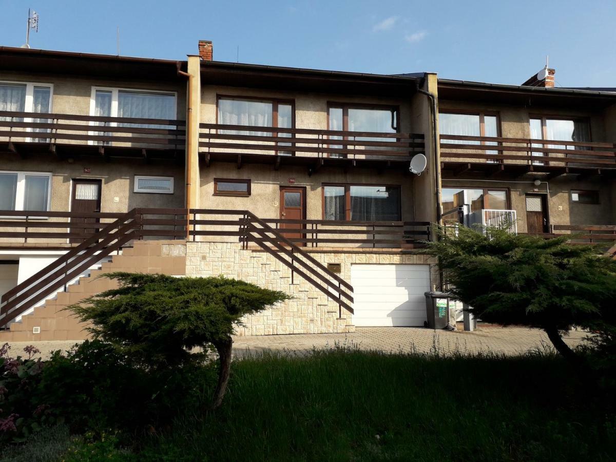 Apartment 144 Kněževes Eksteriør billede